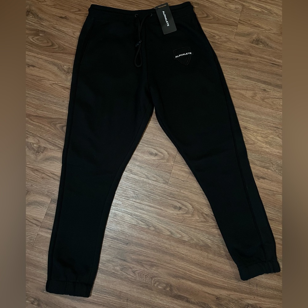 NWT Alphalete Sz medium joggers